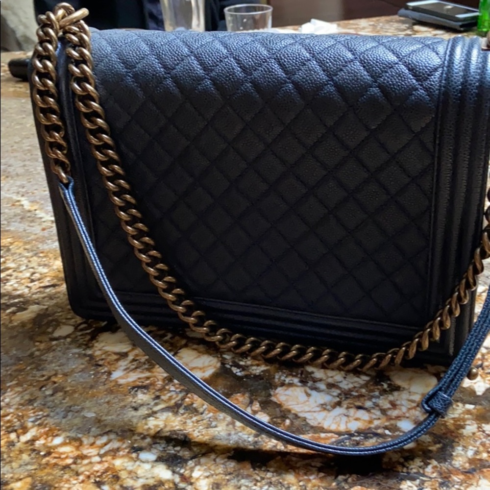 Chanel jumbo boy bag (navy) bronze hardware - Picture 2 of 9